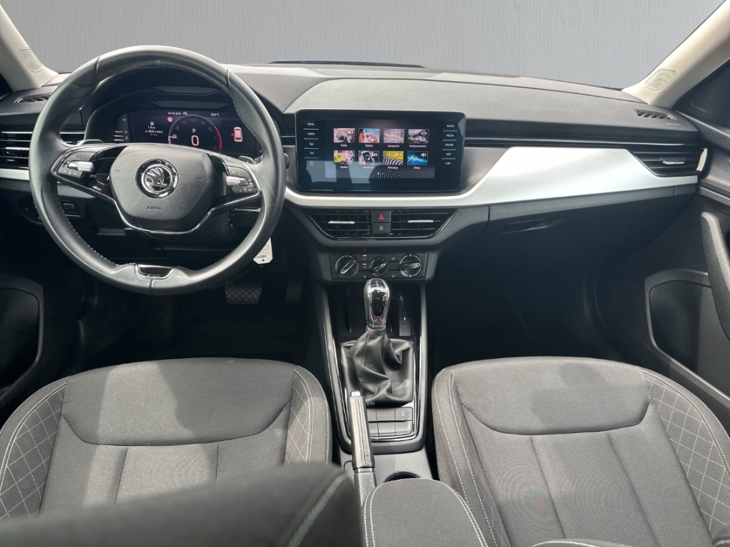 Fahrzeugabbildung SKODA Kamiq 1.0 TSI DSG Ambition NAVI LED SHZ LM DIGICOCKPIT