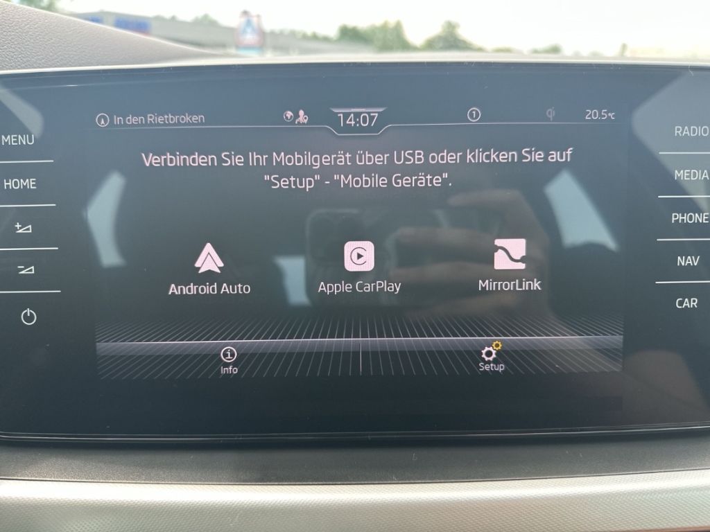 Fahrzeugabbildung SKODA Kamiq 1.0 TSI DSG Ambition NAVI LED SHZ LM DIGICOCKPIT
