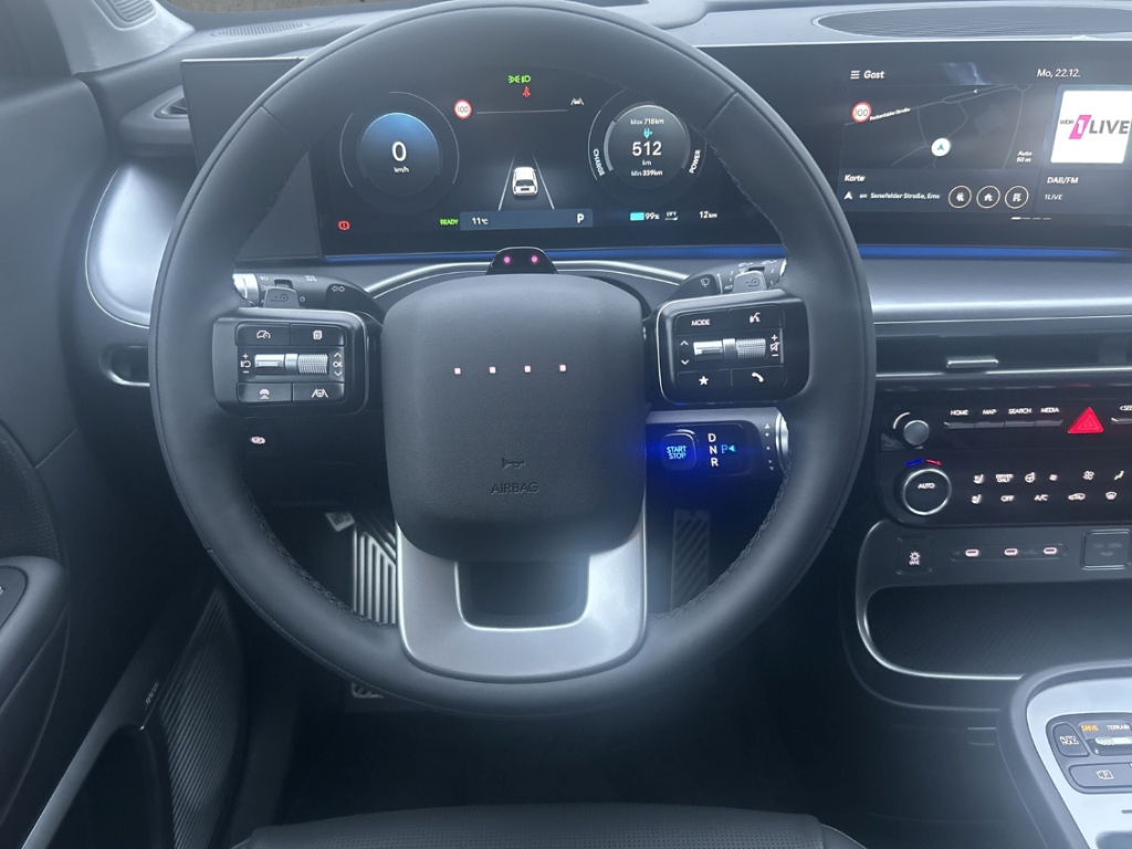 Fahrzeugabbildung Hyundai IONIQ 9 110kWh 4WD Performance UNIQ 7-Sitze Panorama HUD Navi Leder Digitales Cockpit