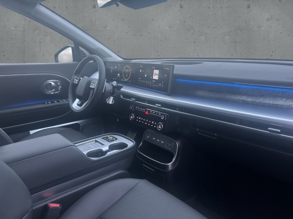 Fahrzeugabbildung Hyundai IONIQ 9 110kWh 4WD Performance UNIQ 7-Sitze Panorama HUD Navi Leder Digitales Cockpit