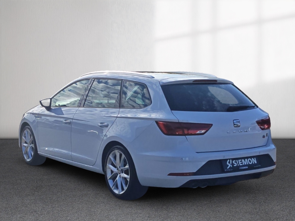 Fahrzeugabbildung SEAT Leon 1.4 TSI FR ST El. Panodach Navi Sperrdiff. Apple CarPlay Android Auto Mehrzonenklima