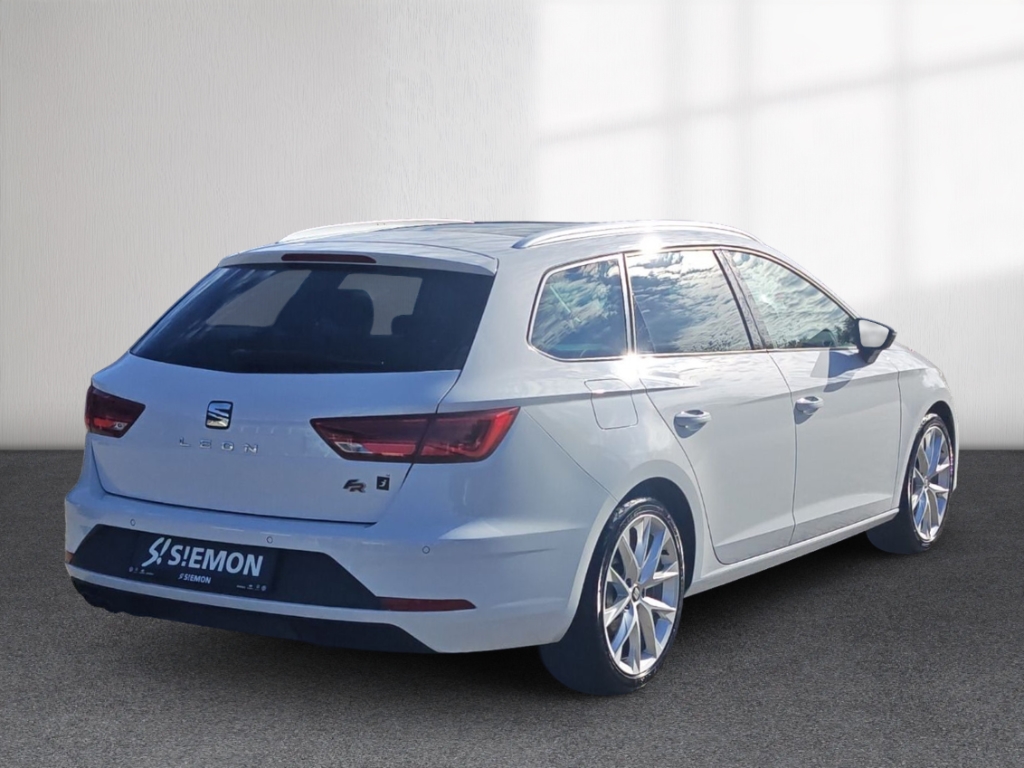 Fahrzeugabbildung SEAT Leon 1.4 TSI FR ST El. Panodach Navi Sperrdiff. Apple CarPlay Android Auto Mehrzonenklima