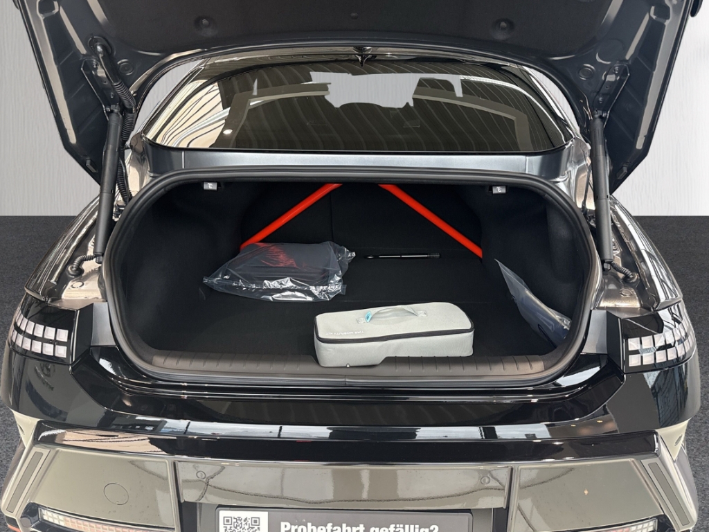 Fahrzeugabbildung Hyundai IONIQ 6 N Performance Sitz-P Schiebedach MY26 84kWh 4WD Sportpaket HUD AD StandHZG Navi Leder