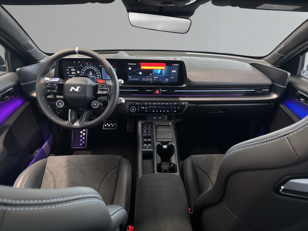 Fahrzeugabbildung Hyundai IONIQ 6 N Performance Sitz-P Schiebedach MY26 84kWh 4WD Sportpaket HUD AD StandHZG Navi Leder