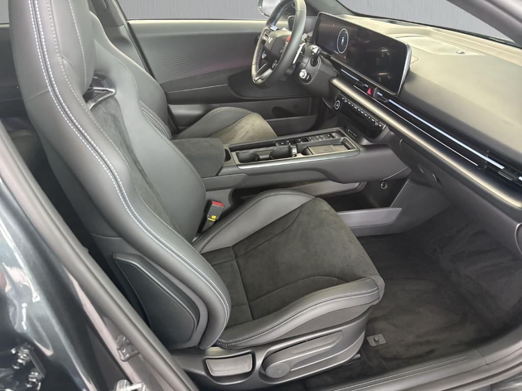 Fahrzeugabbildung Hyundai IONIQ 6 N Performance Sitz-P Schiebedach MY26 84kWh 4WD Sportpaket HUD AD StandHZG Navi Leder