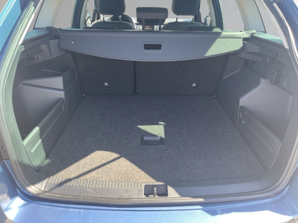 Fahrzeugabbildung SKODA Fabia Combi 1.0 TSI Style LED NAVI SHZ SunSet PDC v+h