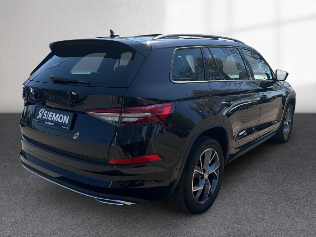 Fahrzeugabbildung SKODA Kodiaq 2.0 TSI 4x4 DSG Sport AHK Pano SHZ Leder
