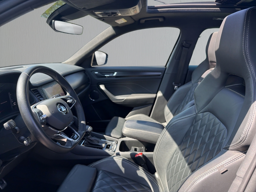 Fahrzeugabbildung SKODA Kodiaq 2.0 TSI 4x4 DSG Sport AHK Pano SHZ Leder