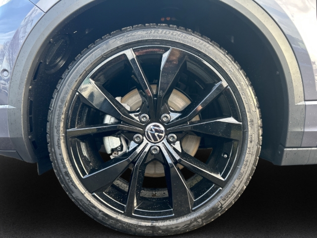 Fahrzeugabbildung Volkswagen T-Roc Cabriolet 1.5 TSI DSG R-Line IQ.LIGHT AHK ACC