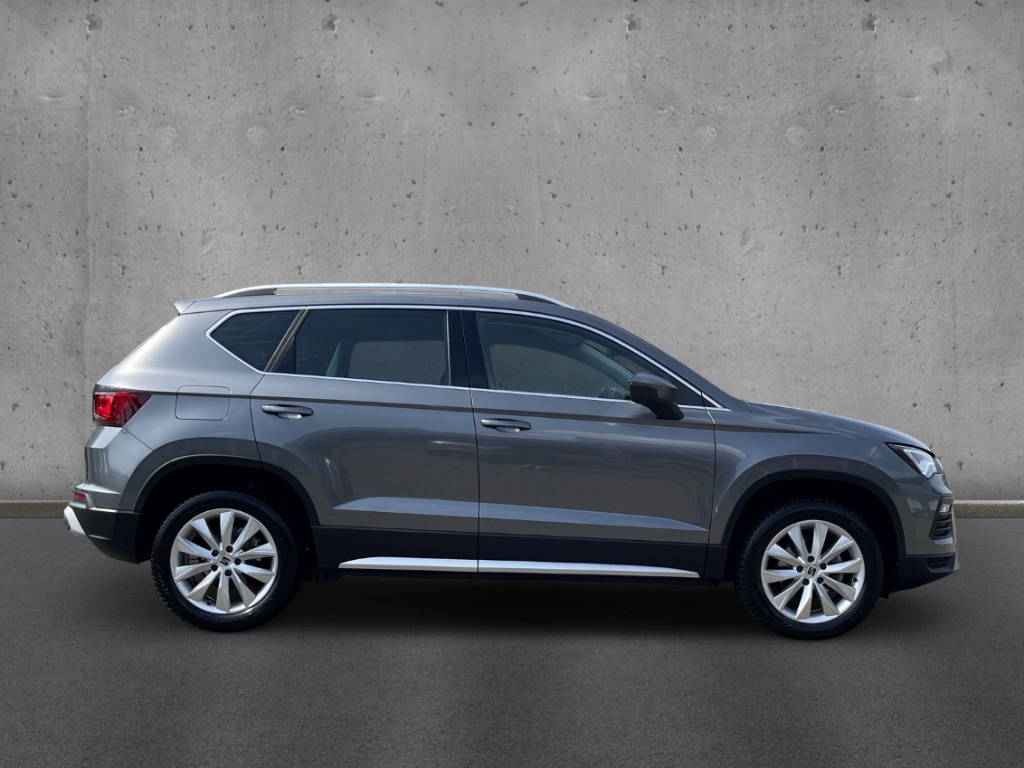 Fahrzeugabbildung SEAT Ateca 1.5 TSI DSG Xperience NAVI GJR Full Link Winterpaket LED