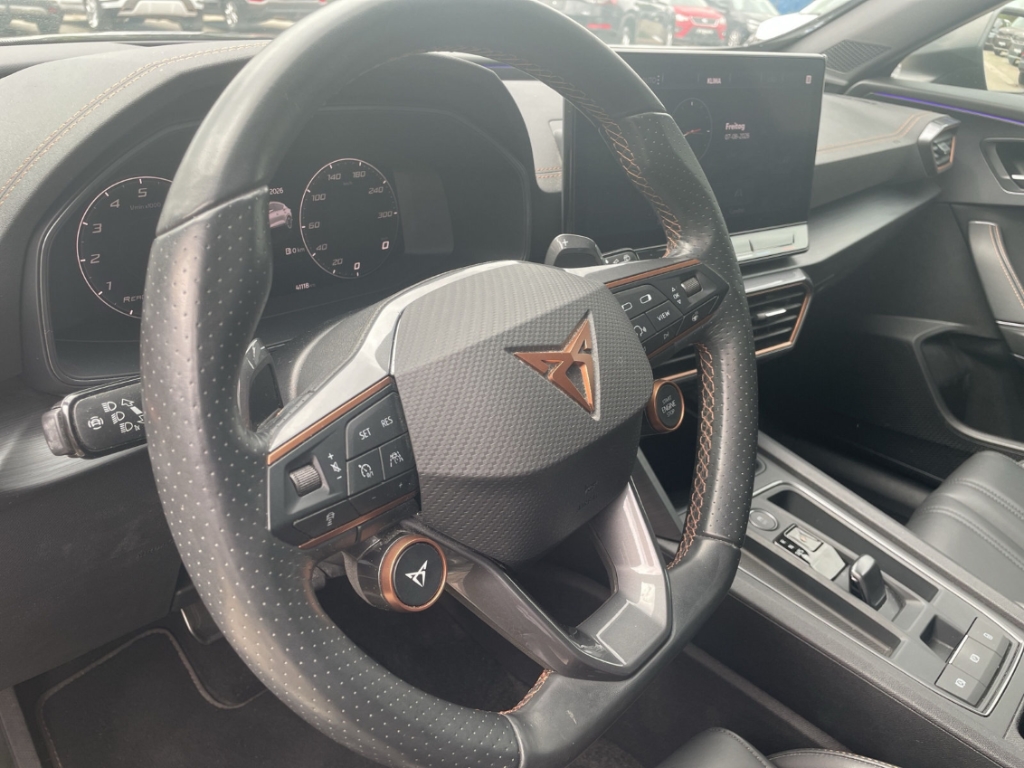 Fahrzeugabbildung CUPRA Formentor VZ5 4Drive MatrixLED ACC el.HKL SHZ LHZ