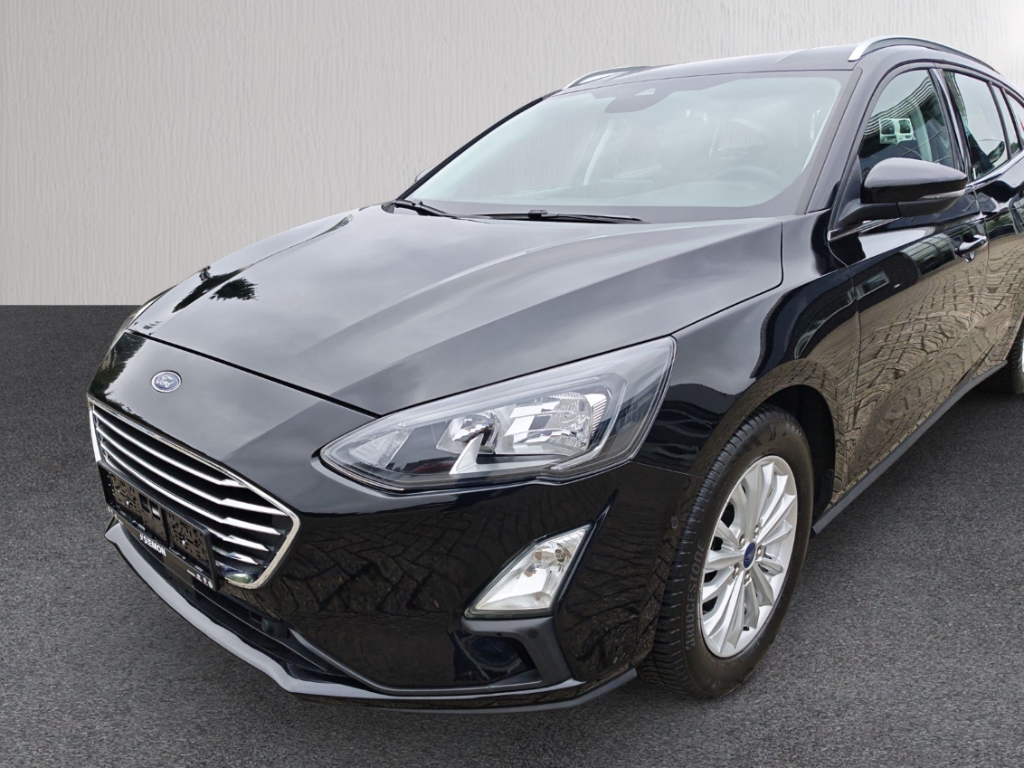 Fahrzeugabbildung Ford Focus Turnier 1.0 EB Titanium NAVI LED RFK SHZ GJR