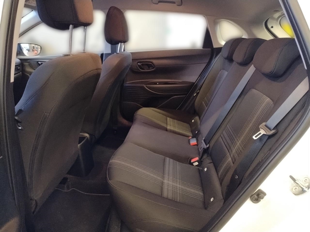 Fahrzeugabbildung Hyundai i20 FL 1.2 MT Select MY25 Navi Apple CarPlay Android Auto Musikstreaming DAB Spurhalteass.