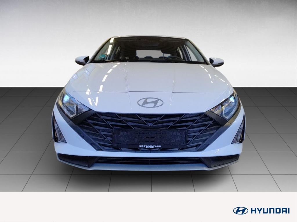 Fahrzeugabbildung Hyundai i20 FL 1.2 MT Select MY25 Navi Apple CarPlay Android Auto Musikstreaming DAB Spurhalteass.