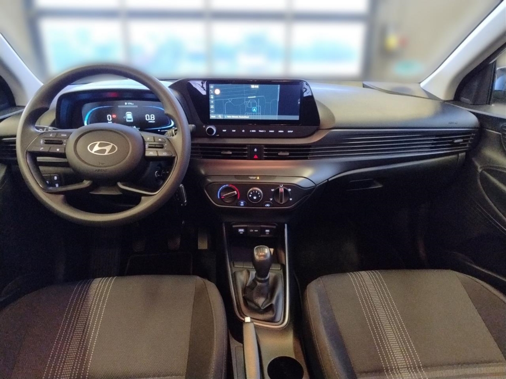 Fahrzeugabbildung Hyundai i20 FL 1.2 MT Select MY25 Navi Apple CarPlay Android Auto Musikstreaming DAB Spurhalteass.