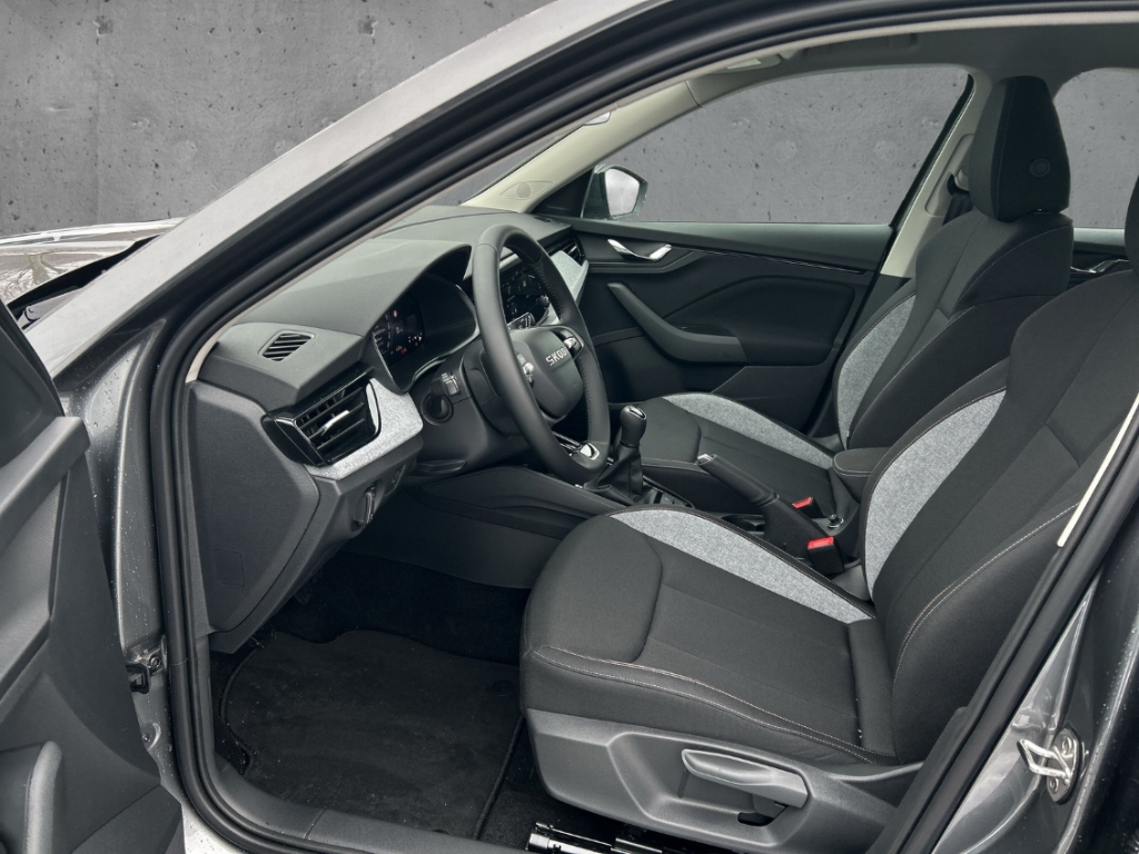 Fahrzeugabbildung SKODA Kamiq 1.0 TSI SELECTION LED SHZ PDC AppleCarplay