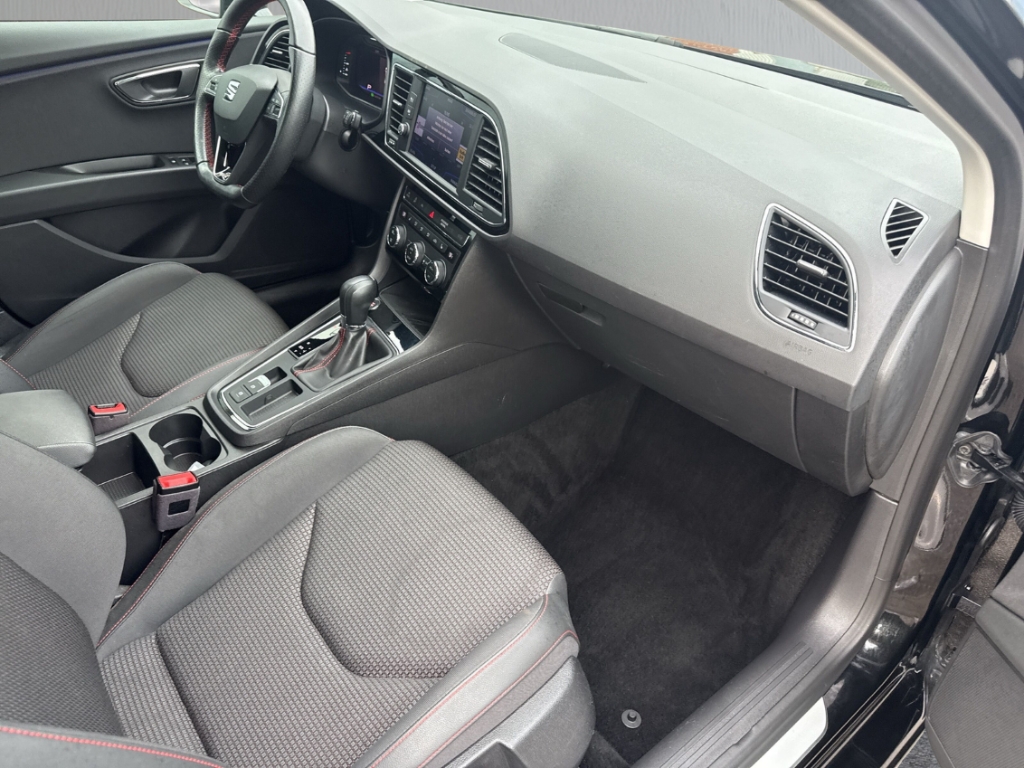 Fahrzeugabbildung SEAT Leon ST 1.5 TSI DSG FR Navi ACC LED RKam KeyLess Allwetter
