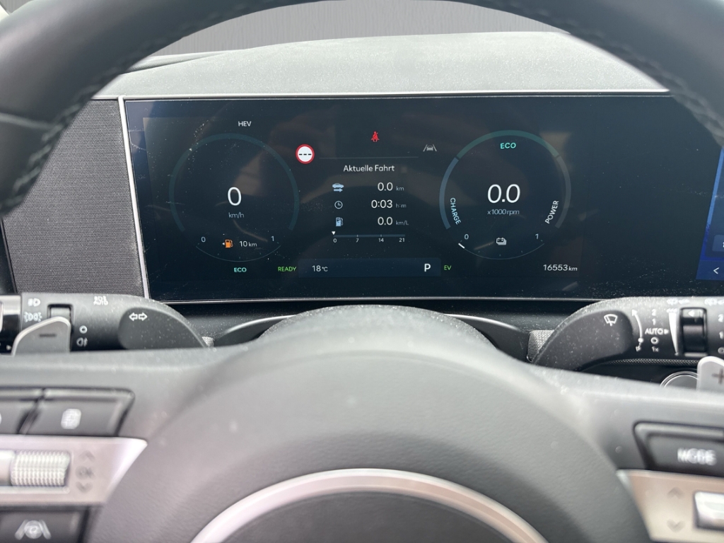 Fahrzeugabbildung Hyundai TUCSON FL PHEV 1.6 AT 4WD MY25 Trend Navi Digitales Cockpit LED