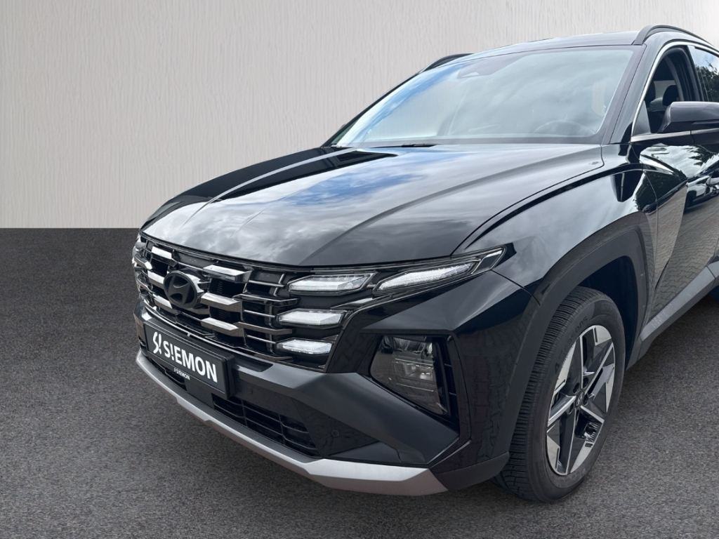 Fahrzeugabbildung Hyundai TUCSON FL PHEV 1.6 AT 4WD MY25 Trend Navi Digitales Cockpit LED