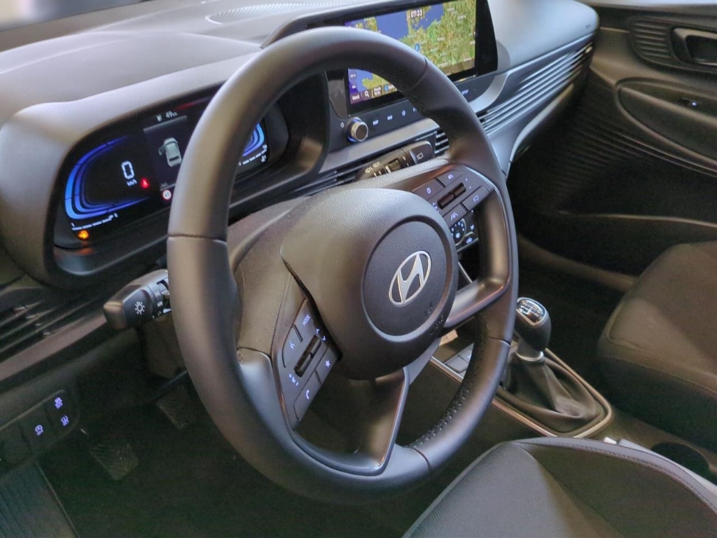 Fahrzeugabbildung Hyundai BAYON FL 1.0 T-GDI MT MY25 Select Navi Apple CarPlay Android Auto Fahrerprofil Musikstreaming