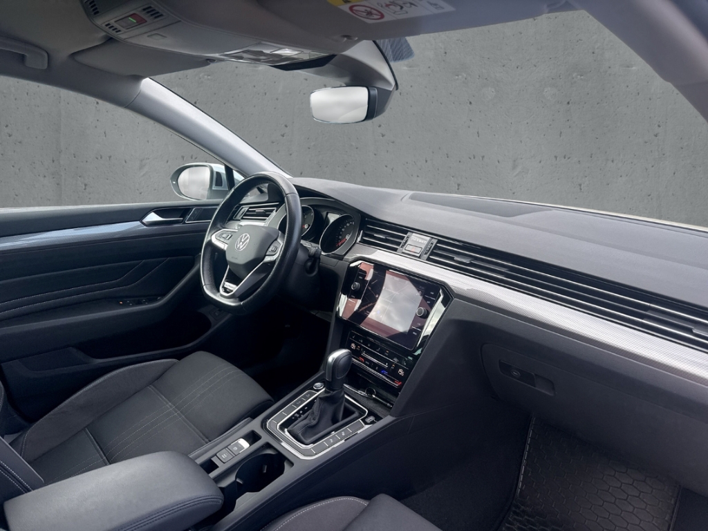 Fahrzeugabbildung Volkswagen Passat Alltrack 4Motion 2.0 TDI ACC Matrix Kamera Massag StandHZG AHK-klappbar