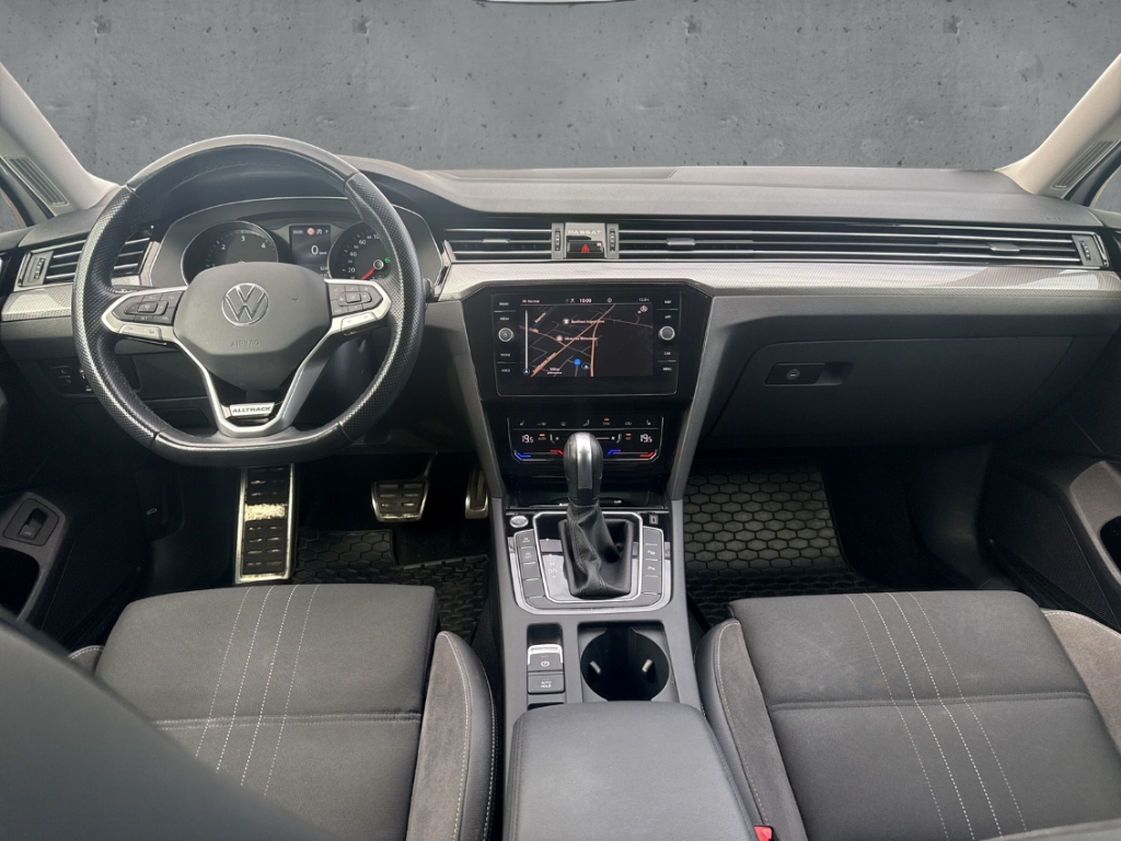 Fahrzeugabbildung Volkswagen Passat Alltrack 4Motion 2.0 TDI ACC Matrix Kamera Massag StandHZG AHK-klappbar