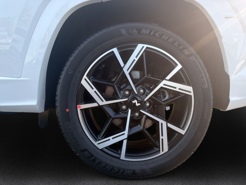 Fahrzeugabbildung Hyundai TUCSON FL MY26 1.6 HEV AT 2WD N-Line Navi Digitales Cockpit LED ACC