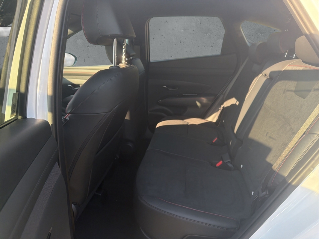 Fahrzeugabbildung Hyundai TUCSON FL MY26 1.6 HEV AT 2WD N-Line Navi Digitales Cockpit LED ACC