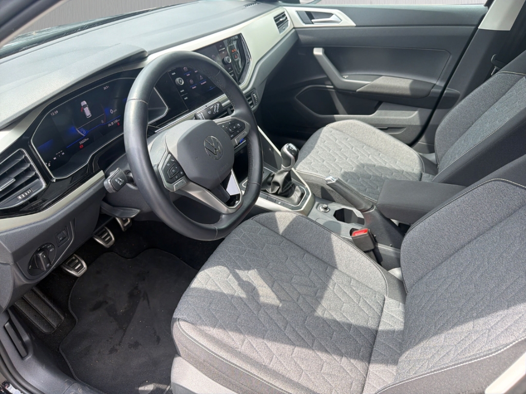 Fahrzeugabbildung Volkswagen Taigo 1.0 TSI MOVE SHZ AppConnect LED PDC