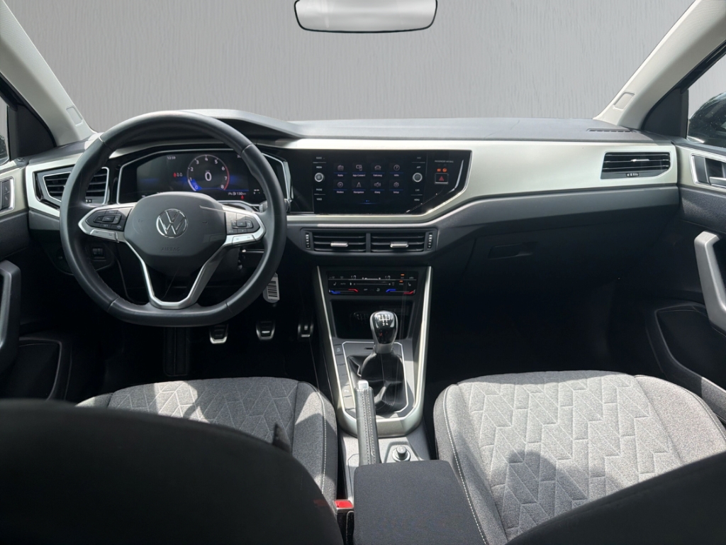 Fahrzeugabbildung Volkswagen Taigo 1.0 TSI MOVE SHZ AppConnect LED PDC