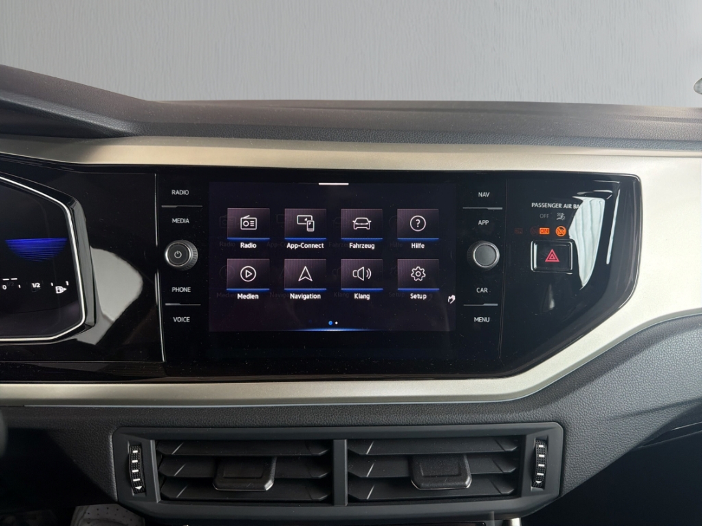 Fahrzeugabbildung Volkswagen Taigo 1.0 TSI MOVE SHZ AppConnect LED PDC