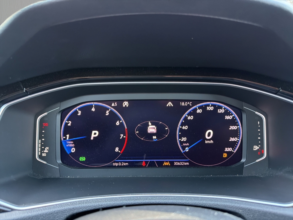 Fahrzeugabbildung Volkswagen T-Roc R 2.0 TSI DSG 4Motion R-Kamera ACC SHZ LED Navi