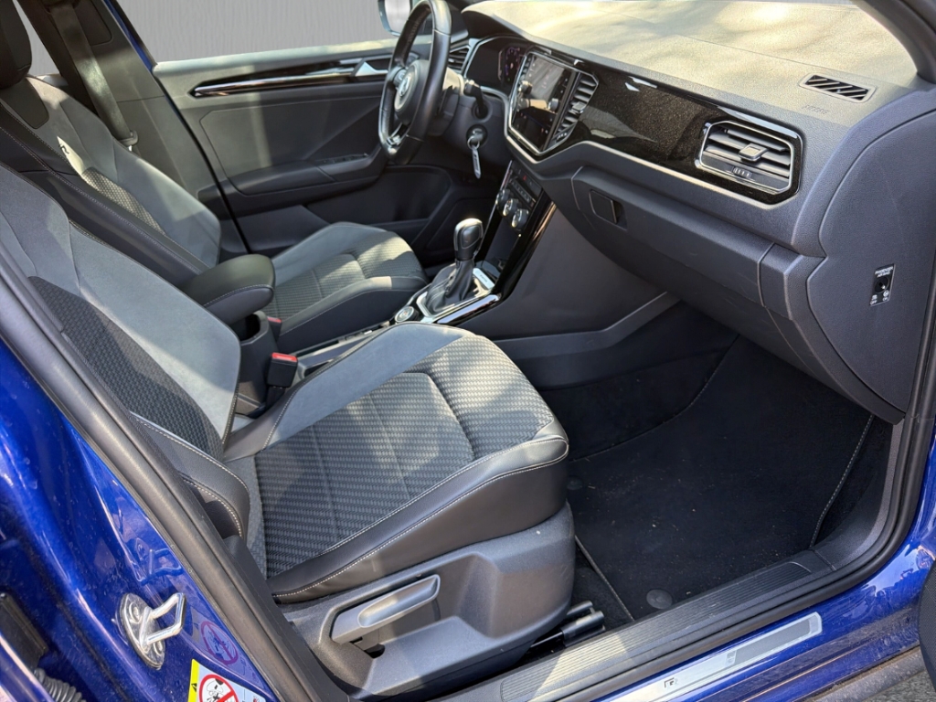 Fahrzeugabbildung Volkswagen T-Roc R 2.0 TSI DSG 4Motion R-Kamera ACC SHZ LED Navi