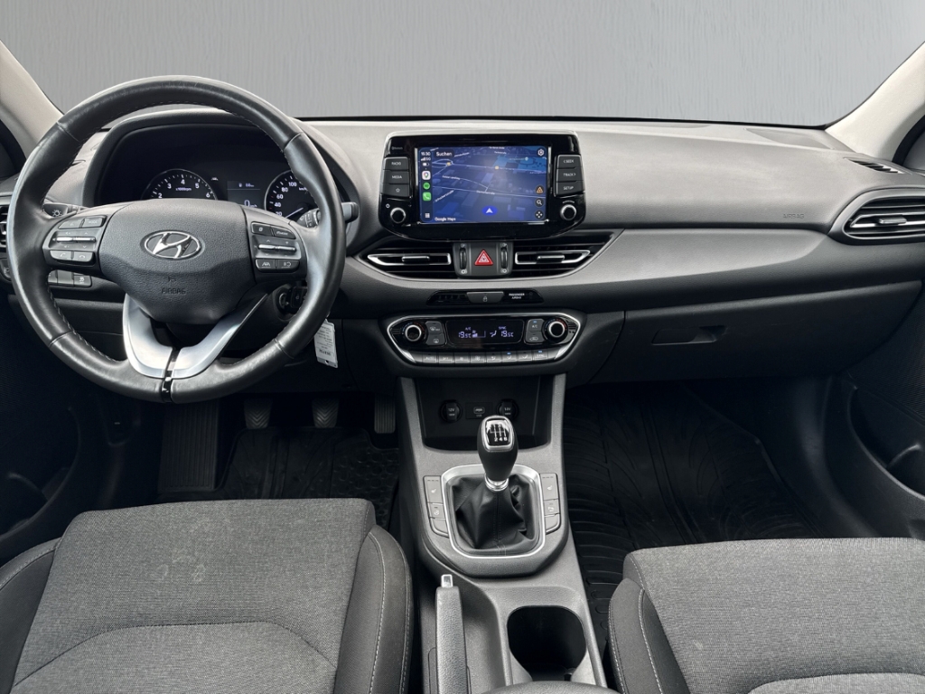 Fahrzeugabbildung Hyundai i30 Kombi 1.0 T-GDi EDITION 30 CarPlay RKam PDC Allwetter