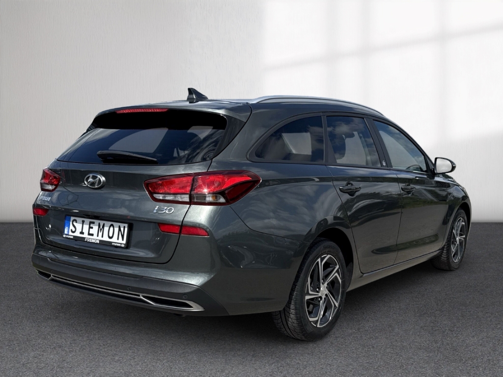 Fahrzeugabbildung Hyundai i30 Kombi 1.0 T-GDi EDITION 30 CarPlay RKam PDC Allwetter