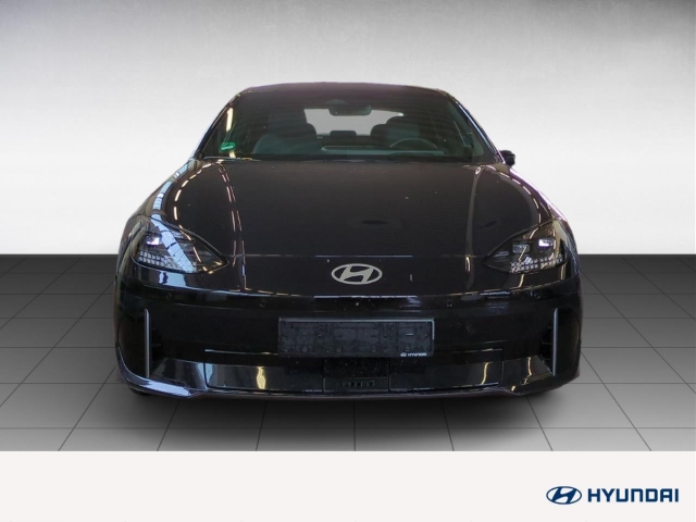 Fahrzeugabbildung Hyundai IONIQ 6 4WD 77,4kWh UNIQ Digi-Spiegel 20LM HUD Navi Digitales Cockpit Memory Sitze