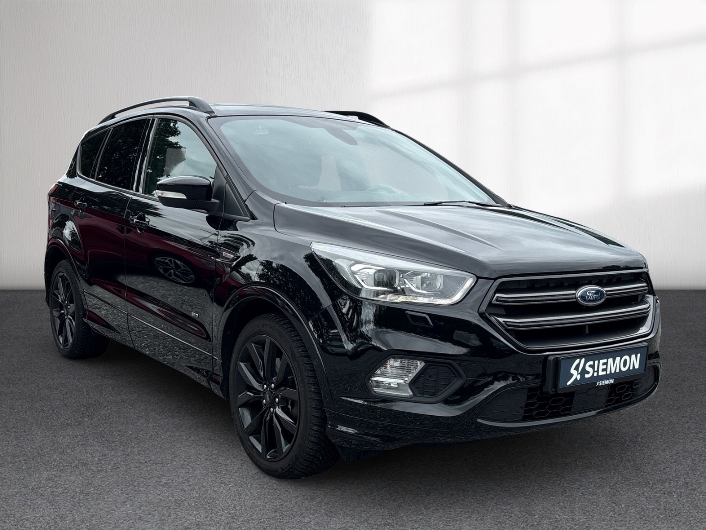 Fahrzeugabbildung Ford Kuga ST-Line 2.0EcoBoost RFK PANO WinterP GJR