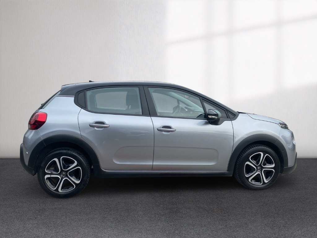 Fahrzeugabbildung Citroen C3 1.2 PureTech AT Shine Navi SmartLink RKam BlindSpot SHZ GRA