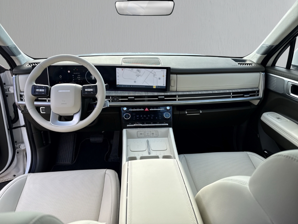 Fahrzeugabbildung Hyundai SANTA FE PHEV MY25 1.6 AT 4WD Signature Dig-Key 5-Sitz Navi Leder Digitales Cockpit