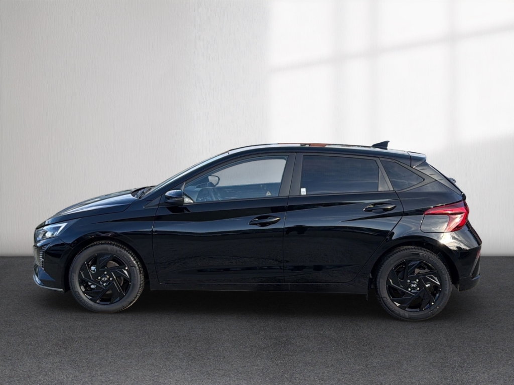 Fahrzeugabbildung Hyundai i20 FL MY26 1.0 T-GDI MT Blackline Navi Soundsystem Bose LED Apple CarPlay Android Auto