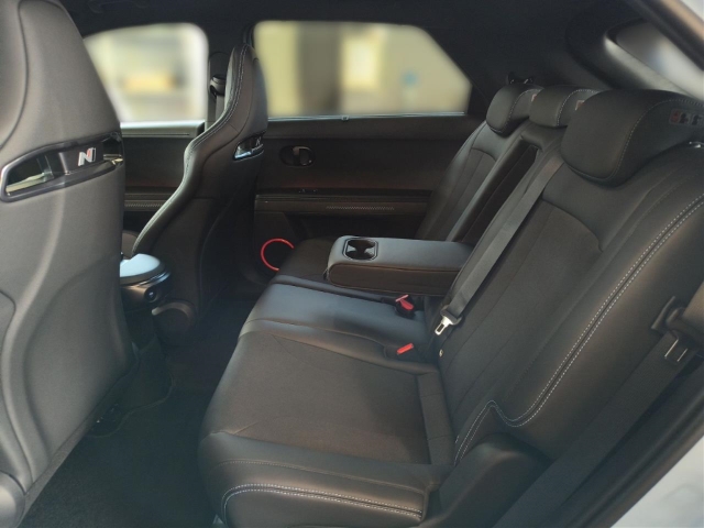 Fahrzeugabbildung Hyundai IONIQ 5 4WD 84kWh N-Performance HUD Navi Digitales Cockpit Sportpaket Soundsystem