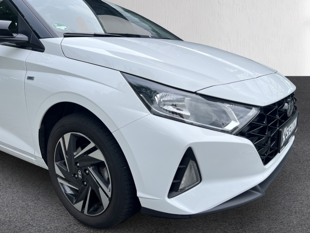Fahrzeugabbildung Hyundai i20 1.0 T-GDI Intro Edition Navi Tempo SHZ