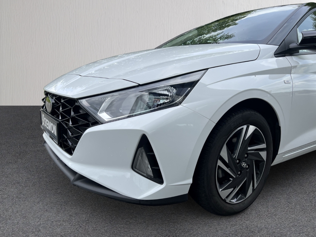 Fahrzeugabbildung Hyundai i20 1.0 T-GDI Intro Edition Navi Tempo SHZ