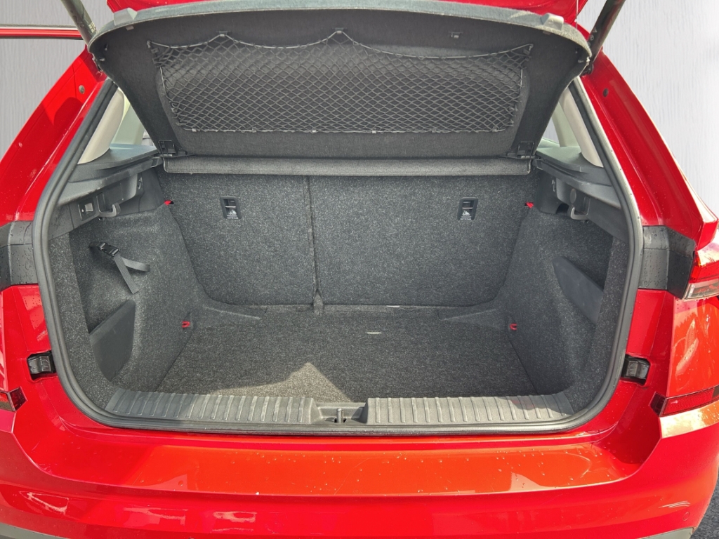 Fahrzeugabbildung SKODA Kamiq Ambition AHK VIRT LED SHZ KLIM NAV RFK PDCv+h Temp