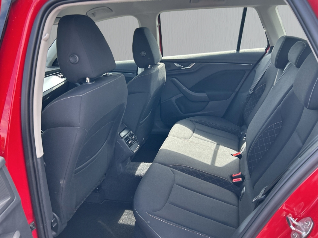 Fahrzeugabbildung SKODA Kamiq Ambition AHK VIRT LED SHZ KLIM NAV RFK PDCv+h Temp