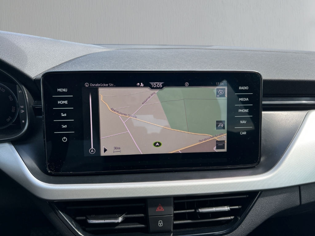 Fahrzeugabbildung SKODA Kamiq Ambition AHK VIRT LED SHZ KLIM NAV RFK PDCv+h Temp