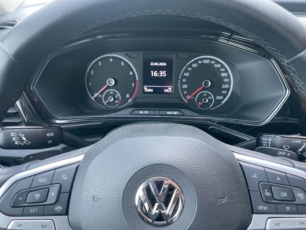 Fahrzeugabbildung Volkswagen T-Cross 1.0 TSI DSG Life LED Navi ACC SHZ PDC