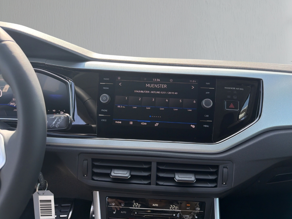 Fahrzeugabbildung Volkswagen Polo 1.0 Energy DSG GJR R-Kamera ACC AppConnect