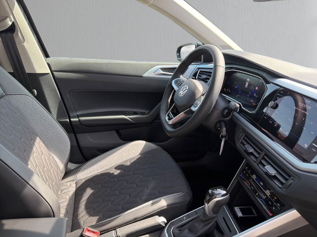 Fahrzeugabbildung Volkswagen Polo 1.0 Energy DSG GJR R-Kamera ACC AppConnect