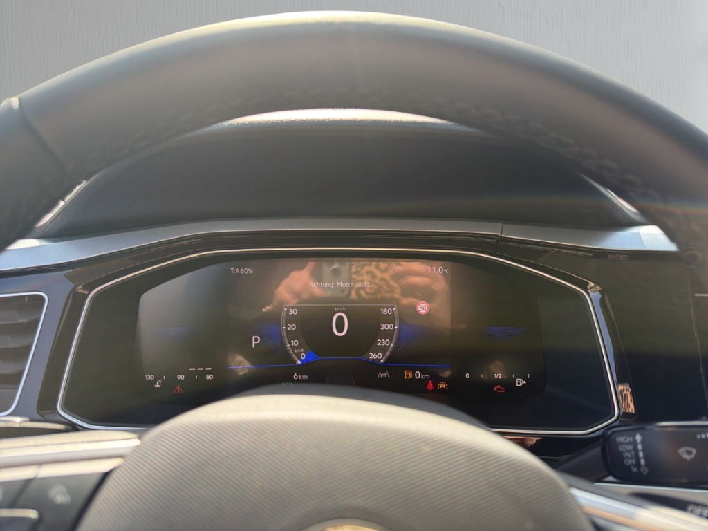 Fahrzeugabbildung Volkswagen Polo 1.0 Energy DSG GJR R-Kamera ACC AppConnect